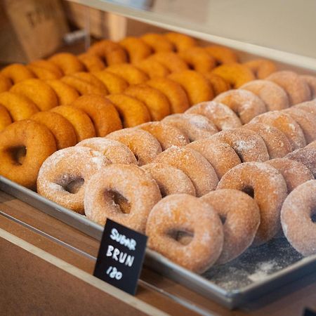 Hostel Ini Kobe & Brun Donut Cafe ภายนอก รูปภาพ