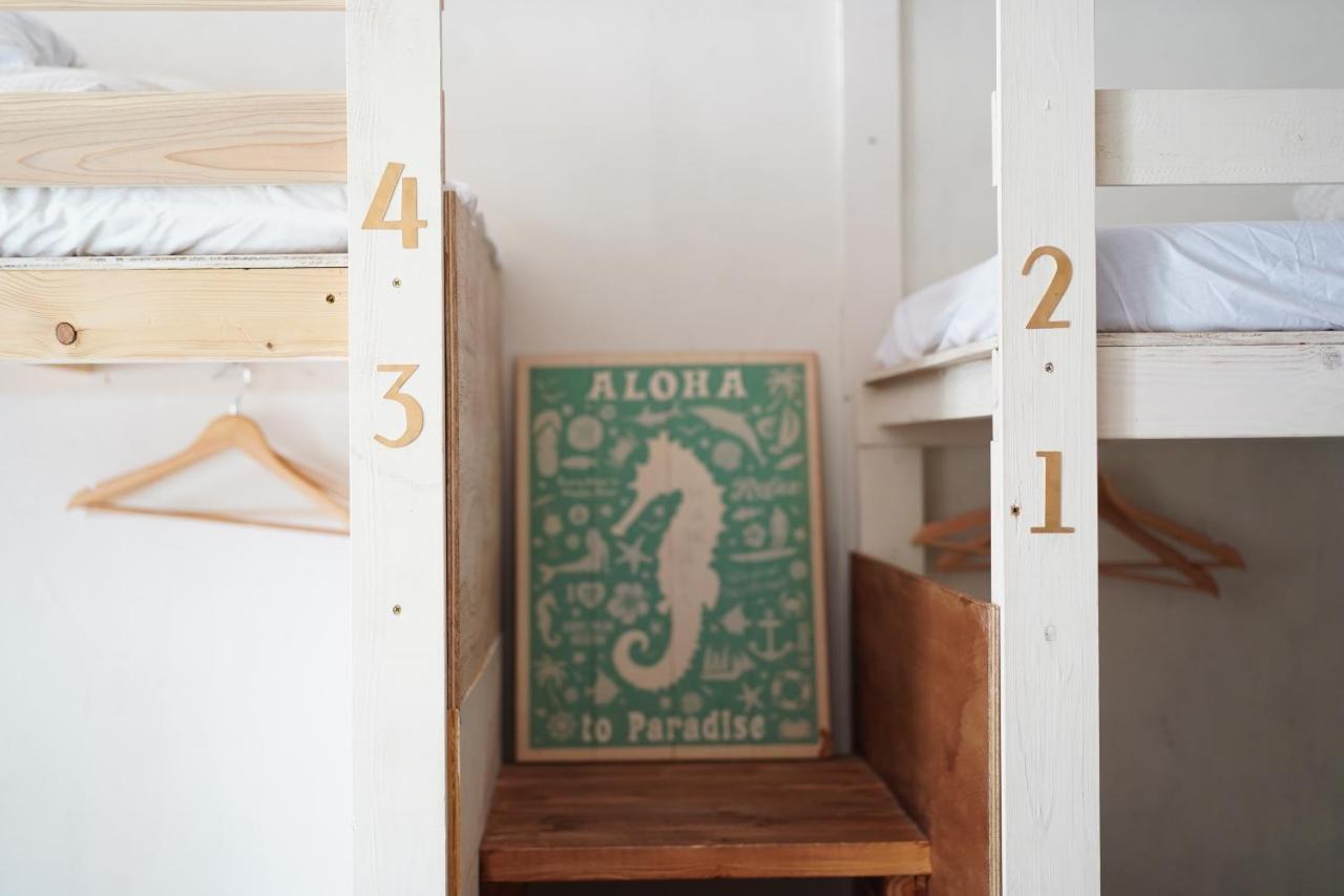 Hostel Ini Kobe & Brun Donut Cafe ภายนอก รูปภาพ