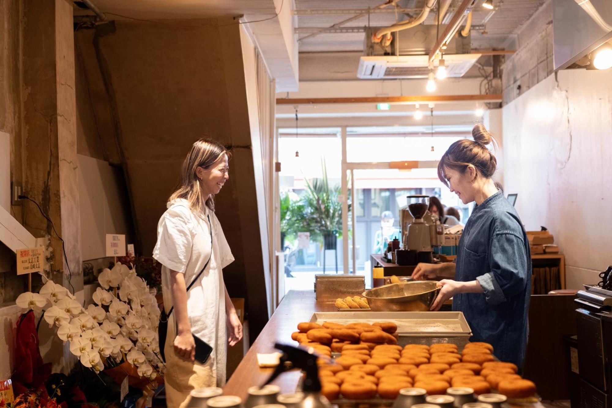 Hostel Ini Kobe & Brun Donut Cafe ภายนอก รูปภาพ